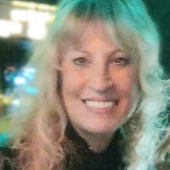 Meet your Posher, Diane - Picture 3 of 16